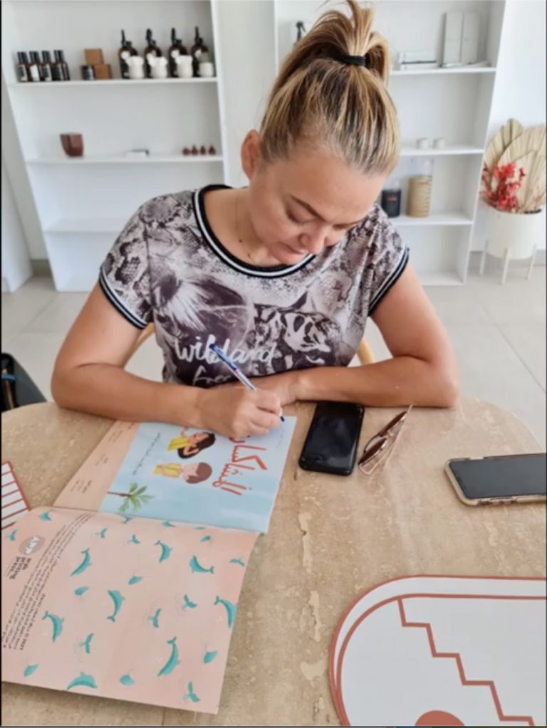 Diala Arslan signing her final book