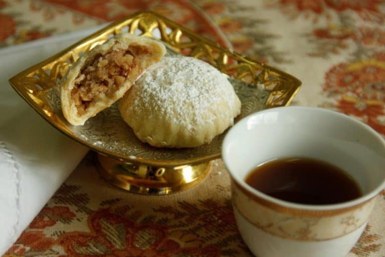 sweets-roastery-in-aley-district-lebanon